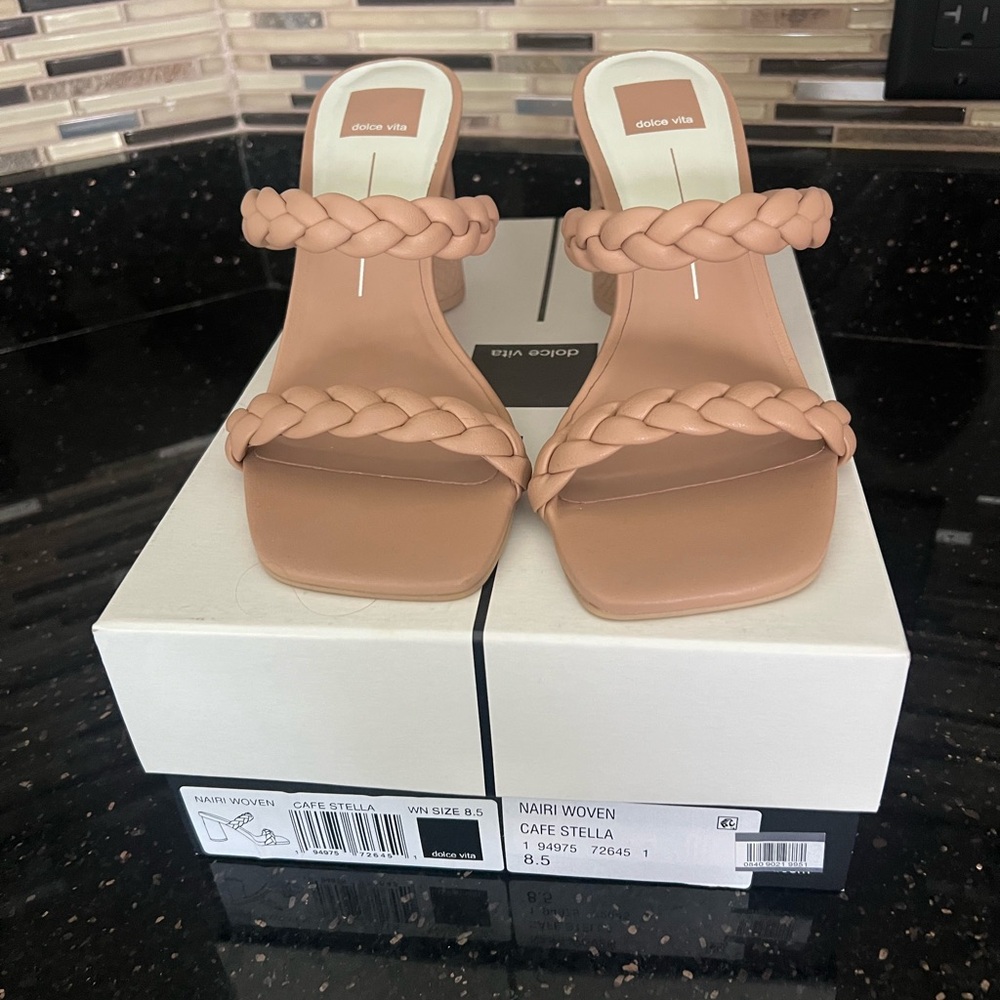 Dolce Vita Women's Woven Nairi Sandals
